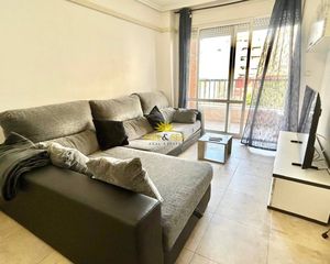 Lloguer Apartament a Zona Carrefour - Urbanizaciones. Iexclalquiler desde el 08 de abril para todo el antildeo!te pres