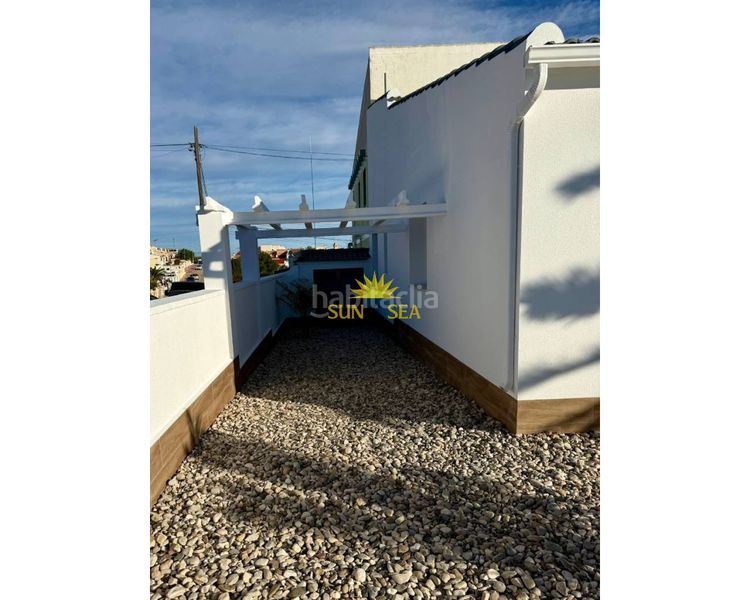 Foto e130f9fc-3d91-404f-9499-ea271c6b82e1. Casa amb calefacció aparcament a Rojales