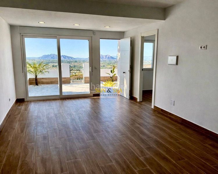 Foto f3b540db-a90f-414d-ad83-b8c2670be8d3. Casa amb calefacció aparcament a Rojales