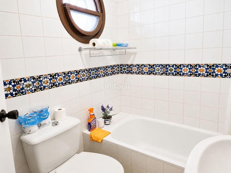 Foto af9258e6-f8bc-403c-a133-2239161129d8. Dúplex amb calefacció aparcament piscina a Zona Playa de los Locos Torrevieja