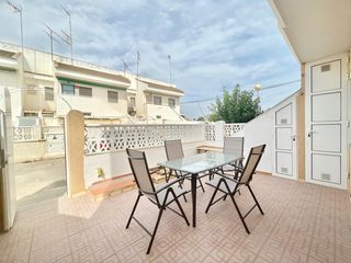 Miete Reihenhaus in Santiago de La Ribera. Iexclalquiler desde septiembre para todo el antildeo!chalet ados