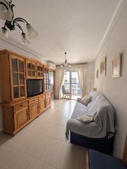 Alquiler Apartamento en Las Viñas. Iexclalquiler disponible desde septiembre hasta junio en guardam