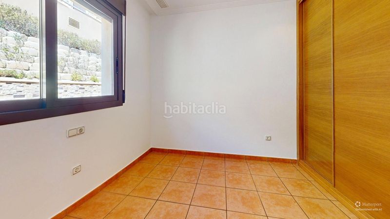 Foto fb545ab9-b0bc-4eec-8d8e-6fb93debe73f. Apartament amb aparcament piscina a Los Arenales del Sol Elche / Elx
