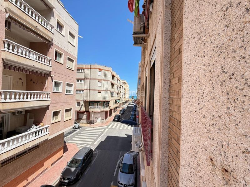 Foto df91c2d9-c9a4-4fd6-9362-ecf64fb648c3. Estudio disponible en venta! descubre este acogedor estudio en venta , una excelente oportunidad para quienes buscan una vivi en Torrevieja