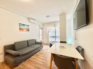 Alquiler Planta baja en Avenida Habaneras - Curva de Palangre. Iexclalquiler desde julio para todo el antildeo!apartamento en a