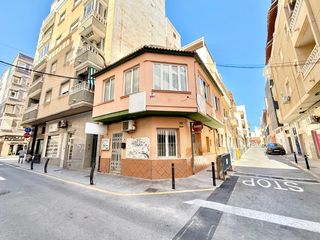 Édifice à Centro - Muelle Pesquero. Iexclen venta, edificio en torrevieja!te presentamos este edific