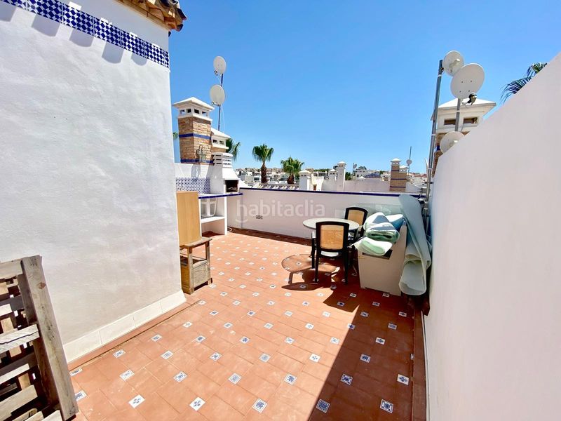 Foto feba0cbb-97aa-41ac-afa1-ff9d64630e66. Casa amb piscina a Los Almendros Orihuela