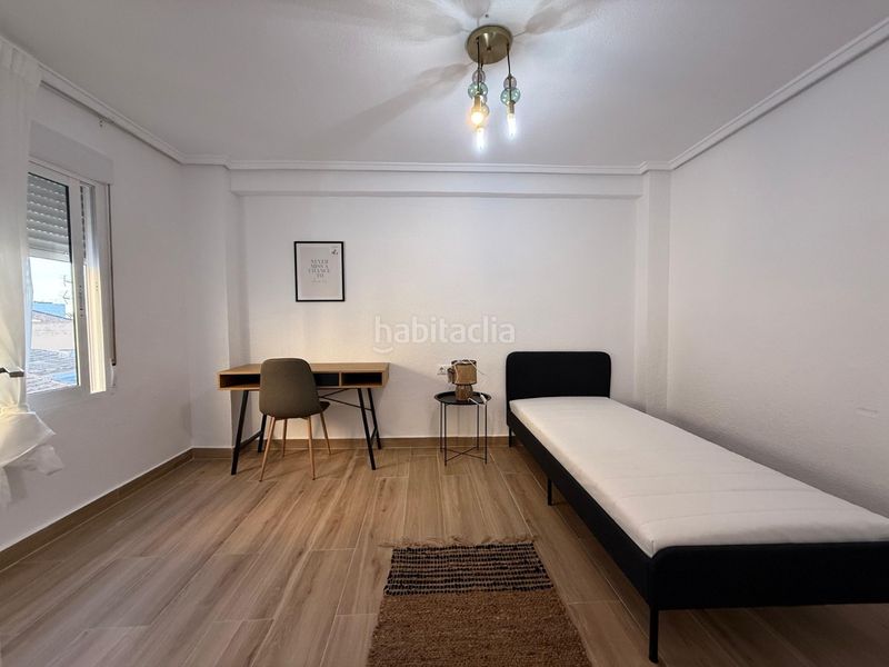 Foto c7348dba-e237-443e-b265-e7f9f7208439. Apartament a Catral