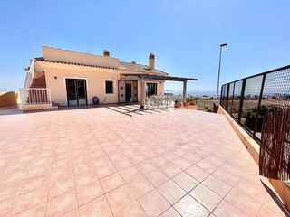 Location Chalet à Los Urrutias. Iexclalquiler desde septiembre para todo el antildeo!chalet en a