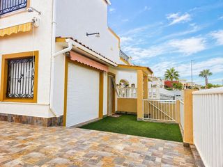 Chalet en La Florida. Iexcloportunidad de inversioacuten en orihuela costa!descubre es