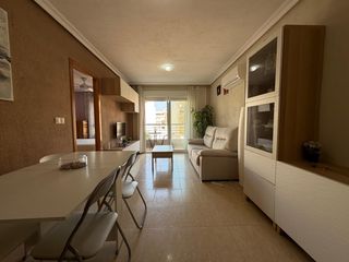 Miete Appartement in Centro - Muelle Pesquero. Iexclalquiler disponible desde el 1 de octubre para todo el anti