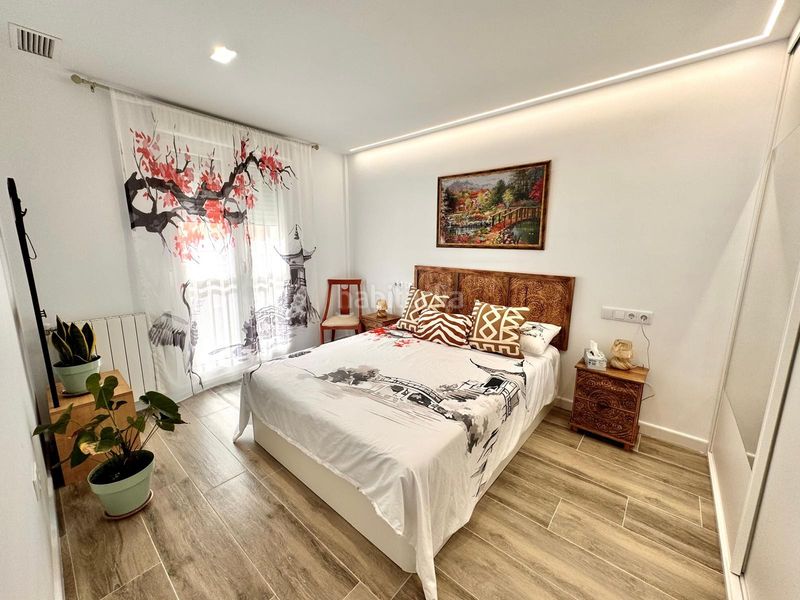 Foto 7dd68d96-dfe5-415d-bfa4-53a6cdeb05f4. Miete chalet in Carolinas Altas Alicante