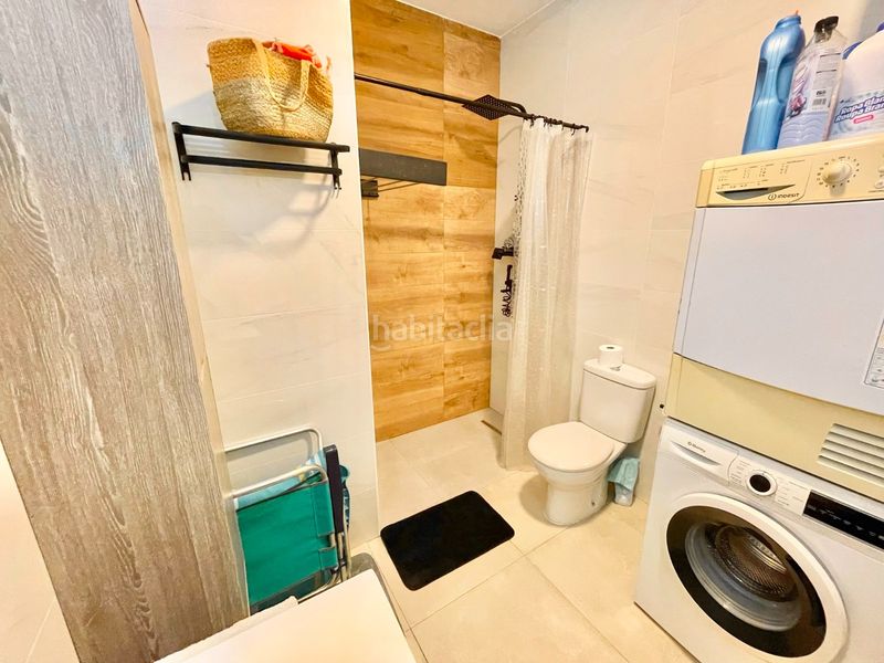 Foto 21d3dd51-2cdf-4d71-a8ce-8a3311e42886. Alquiler estudio iexclalquiler desde septiembre para todo el antildeo!te presentamos este acogedor apartamento estudio en alquiler en torre de la h en Pilar de la Horadada