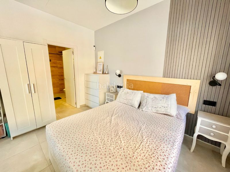 Foto def01508-aa34-4098-8791-bb49590cc66b. Alquiler estudio iexclalquiler desde septiembre para todo el antildeo!te presentamos este acogedor apartamento estudio en alquiler en torre de la h en Pilar de la Horadada