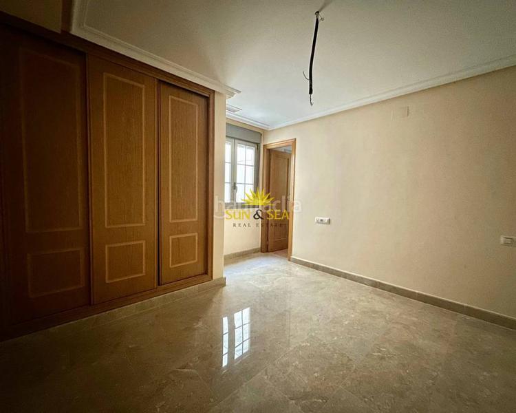 Foto 3dac9c36-0a67-43e9-a0bd-f6d5da964b4d. Lloguer apartament a Centro - Muelle Pesquero Torrevieja