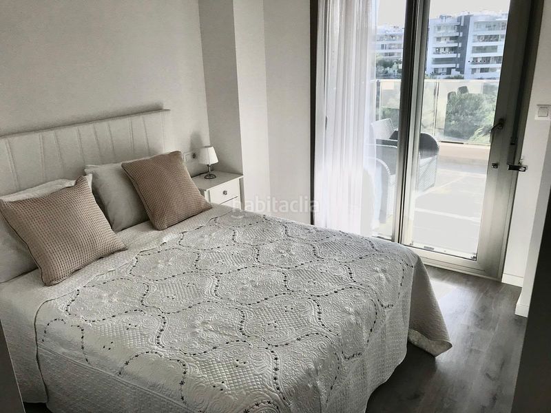 Foto 259f0932-034e-4a48-899e-5a52a59b976e. Lloguer apartament amb piscina a Villamartín-Las Filipinas Orihuela