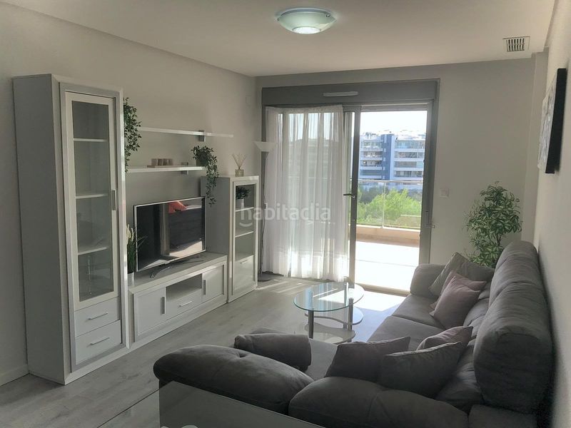 Foto 5e94bad7-33b7-4982-9cc9-c14f4acfe311. Lloguer apartament amb piscina a Villamartín-Las Filipinas Orihuela