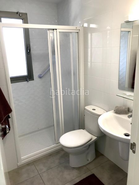 Foto b9b0aaa3-7520-48d2-bc6b-d873386b3f7a. Lloguer apartament amb piscina a Villamartín-Las Filipinas Orihuela