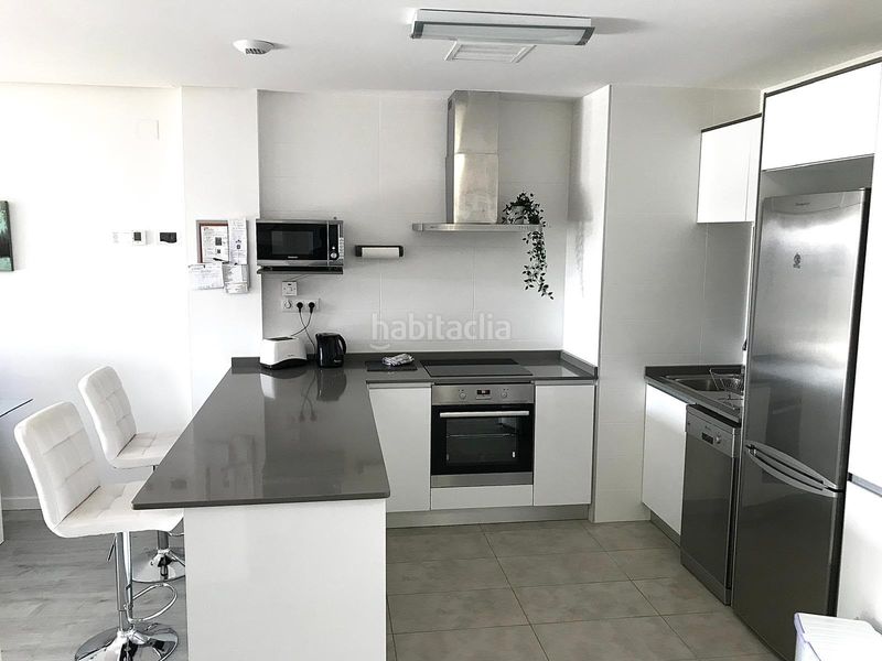 Foto e6aadf3d-a81e-426c-a148-1a296ce445e1. Lloguer apartament amb piscina a Villamartín-Las Filipinas Orihuela