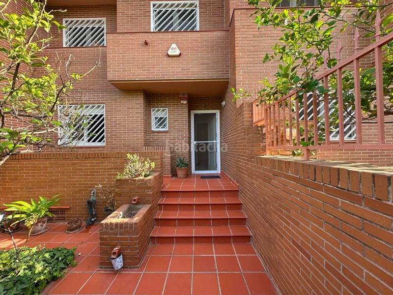 Foto 3f832992-049f-4bdf-a713-68ef5cfb2d6b. Alquiler chalet iexclalquiler desde ya para todo el antildeo!te presentamos este fantaacutestico chalet de cuatro plantas en alquiler en ciudad ja en Alicante