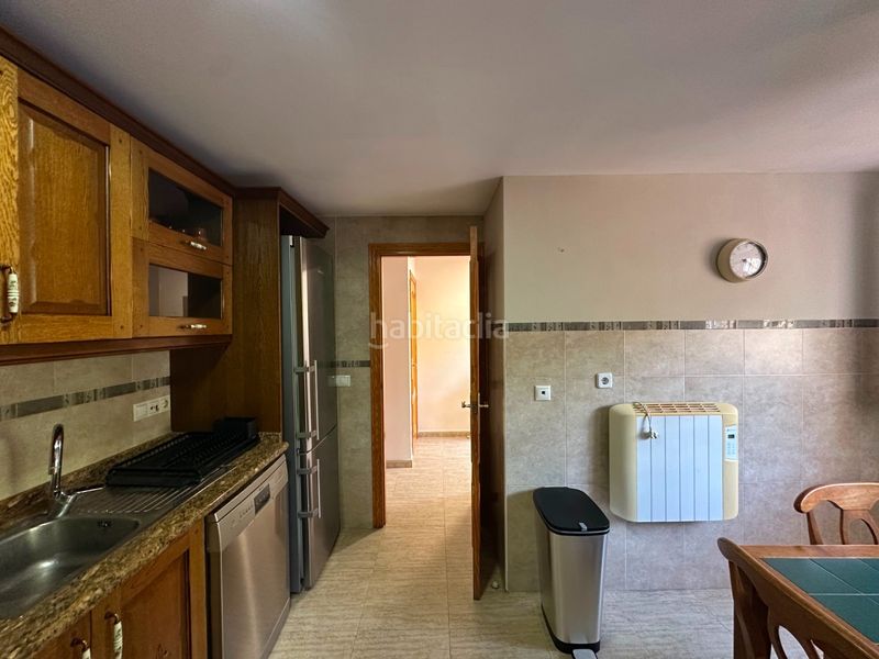 Foto 8cbb8de3-f044-4c04-9e75-9c3c1fba7aa1. Alquiler chalet iexclalquiler desde ya para todo el antildeo!te presentamos este fantaacutestico chalet de cuatro plantas en alquiler en ciudad ja en Alicante