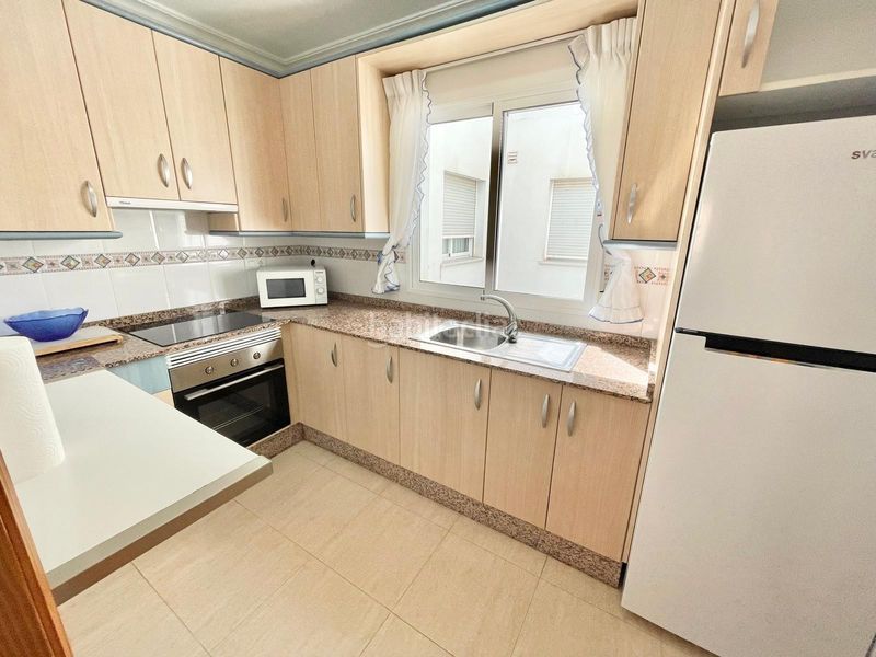 Foto 3d5c5cbb-d114-42d2-9f50-a4fbe12c8232. Alquiler apartamento iexclalquiler desde septiembre para todo el antildeo!te presentamos este acogedor apartamento en alquiler en los alcaacutezares, u en Alcázares (Los)
