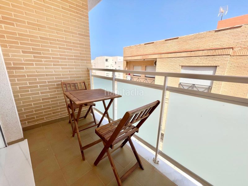 Foto 901006f0-f471-48ce-8239-35f38406aa91. Alquiler apartamento iexclalquiler desde septiembre para todo el antildeo!te presentamos este acogedor apartamento en alquiler en los alcaacutezares, u en Alcázares (Los)