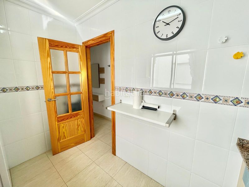 Foto d0b9623f-005a-499c-8949-96e726115a23. Alquiler apartamento iexclalquiler desde septiembre para todo el antildeo!te presentamos este acogedor apartamento en alquiler en los alcaacutezares, u en Alcázares (Los)