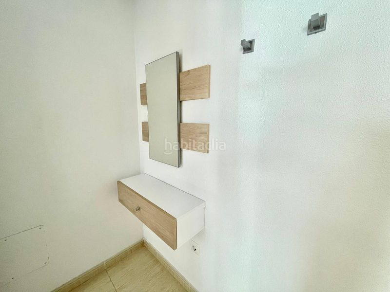 Foto d89a9b4c-bcdd-47d1-a6da-c56f4262c76b. Alquiler apartamento iexclalquiler desde septiembre para todo el antildeo!te presentamos este acogedor apartamento en alquiler en los alcaacutezares, u en Alcázares (Los)