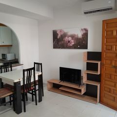 Affitto Piano terra in Avenida Habaneras - Curva de Palangre. Iexclalquiler desde ya para todo el antildeo!te presentamos este