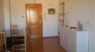 Affitto Piccolo appartamento in Parque Acuático - Sector 25. Piso en alquiler disponible desde septiembre para todo el antild
