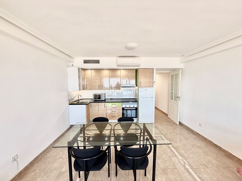 Foto 32aa4177-2bd6-4444-9963-9cd7edbbbfa1. Miete appartement mit parking in Playa Poniente Benidorm