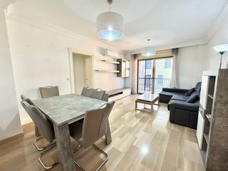Alquiler Apartamento en Pueblo. Iexclalquiler disponible desde octubre para todo el antildeo!des