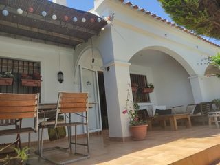Miete Reihenhaus in Mil Palmeras. Iexclalquiler desde octubre hasta mayo 2027!te presentamos este