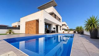 Affitto Chalet in Los Almendros. Iexclalquiler disponible desde octubre hasta el 15 de junio en v