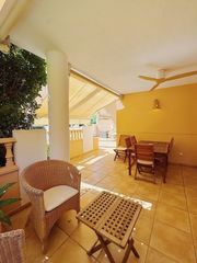 Location Rez-de-chaussée à Montañar-El Arenal. Iexclapartamento en planta baja en alquiler disponible desde oct