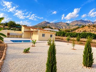 Lloguer Xalet a Altea la Vella. Alquiler disponible desde ya para todoesta propiedad ofrece un e