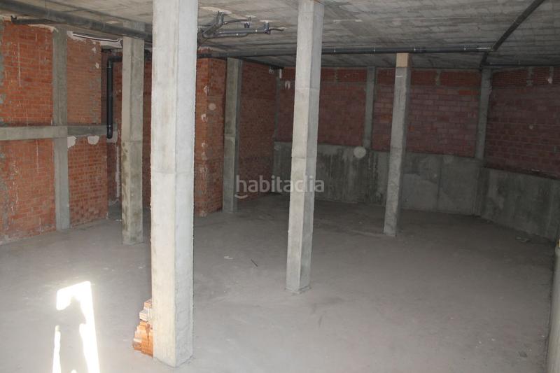 Foto 3d90d4e9-e139-4312-971b-fa9daea19b8c. Lloguer local comercial a Monzón