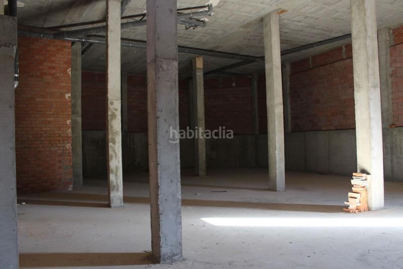 Foto 42dcba27-f2b0-4e1d-9fa7-a14bf239b4d6. Lloguer local comercial a Monzón