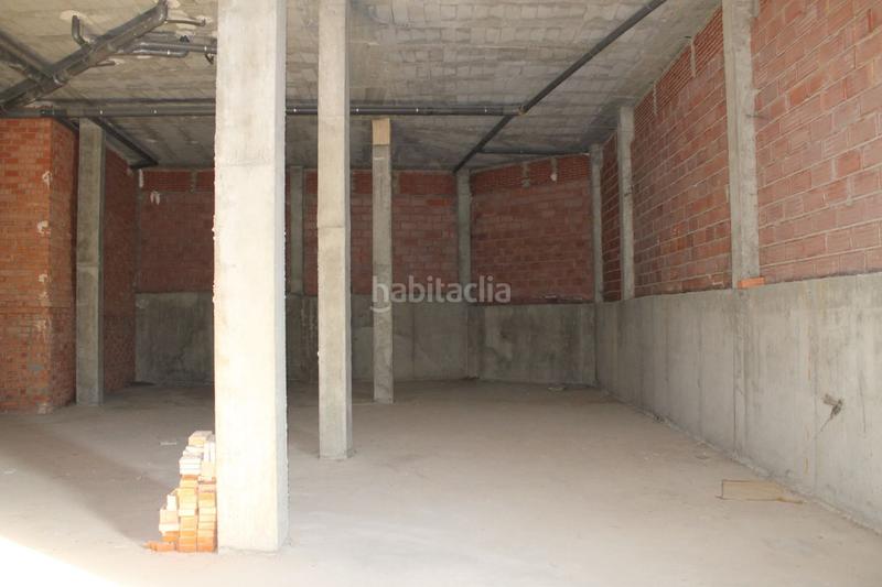 Foto ed250306-c295-432d-9201-3167f83524b7. Lloguer local comercial a Monzón