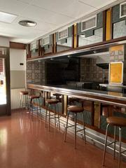 Local commercial à Monzón