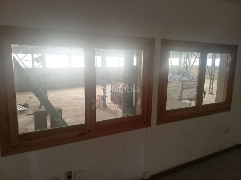 Foto 06a26027-a13d-4ab7-b1a3-cd3357a239c5. Location bâtiment à usage industriel dans Monzón