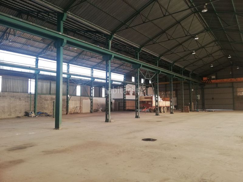 Foto 6b54d70f-755c-41c4-bbf2-6f3d591f9c6a. Location bâtiment à usage industriel dans Monzón