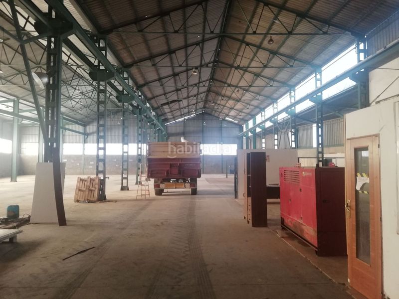 Foto e97734cb-d841-4998-968e-d7f8407bdd41. Location bâtiment à usage industriel dans Monzón