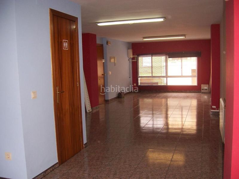 Foto 6f3ce9cd-8471-4120-a01a-1d44ca2bb5c8. Lloguer oficina a Monzón