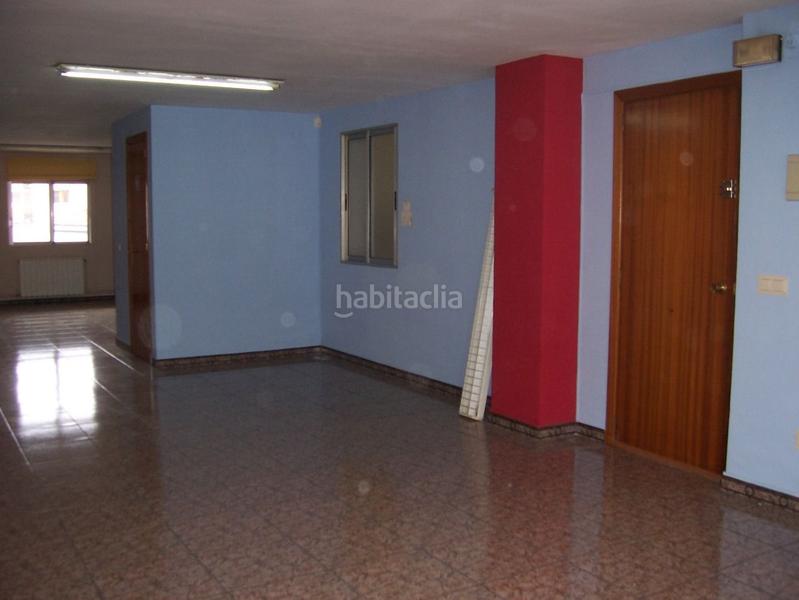 Foto dd3477e3-d051-4f58-bcc0-c6c50066ffe6. Lloguer oficina a Monzón