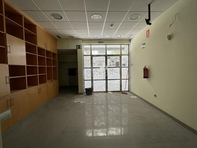 Foto a436617d-be02-4b74-9a07-99610b96f843. Local comercial a Centro Ponferrada