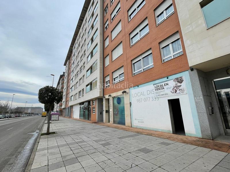 Foto 5e11f738-38be-4f42-bda0-dff6be2fc431. Local comercial a Centro Ponferrada