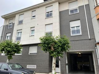 Aparcament cotxe a Flores de Sil - La Placa. Venta plazas parking zona la cemba en ponferrada