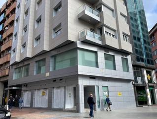 Lloguer Local Comercial a Centro. Alquiler local en plaza lazurtegui